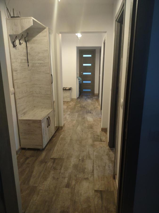 Apartament Pitesti Luaran gambar