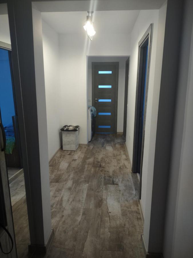 Apartament Pitesti Luaran gambar